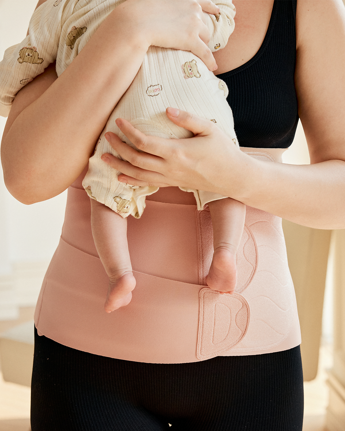 momcozy-ergowrap-postpartum-belly-wrap-belly-band image 7