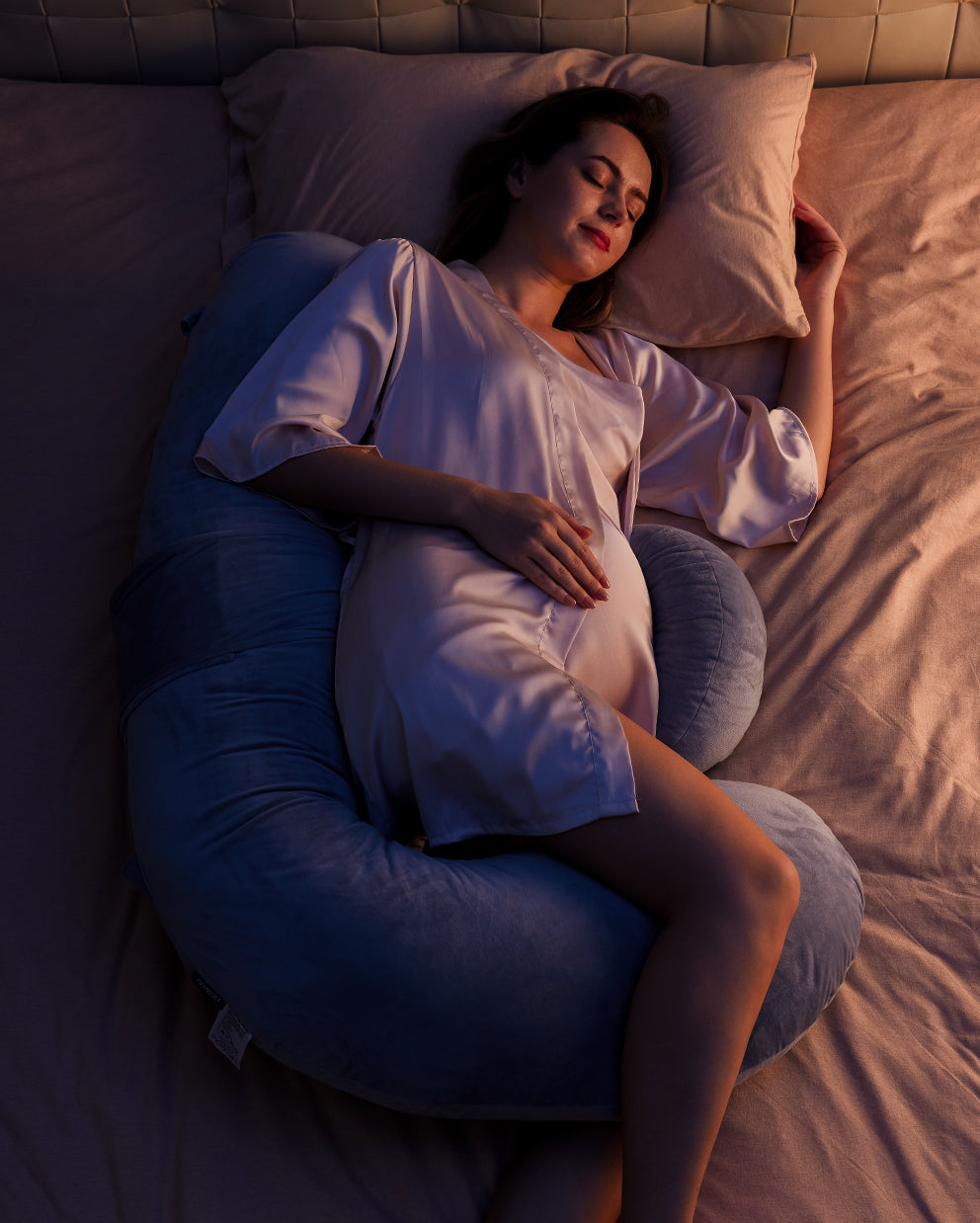 momcozy-f-shaped-pregnancy-pillow-with-adjustable-wedge-maternity-body-pillow-fo image 5