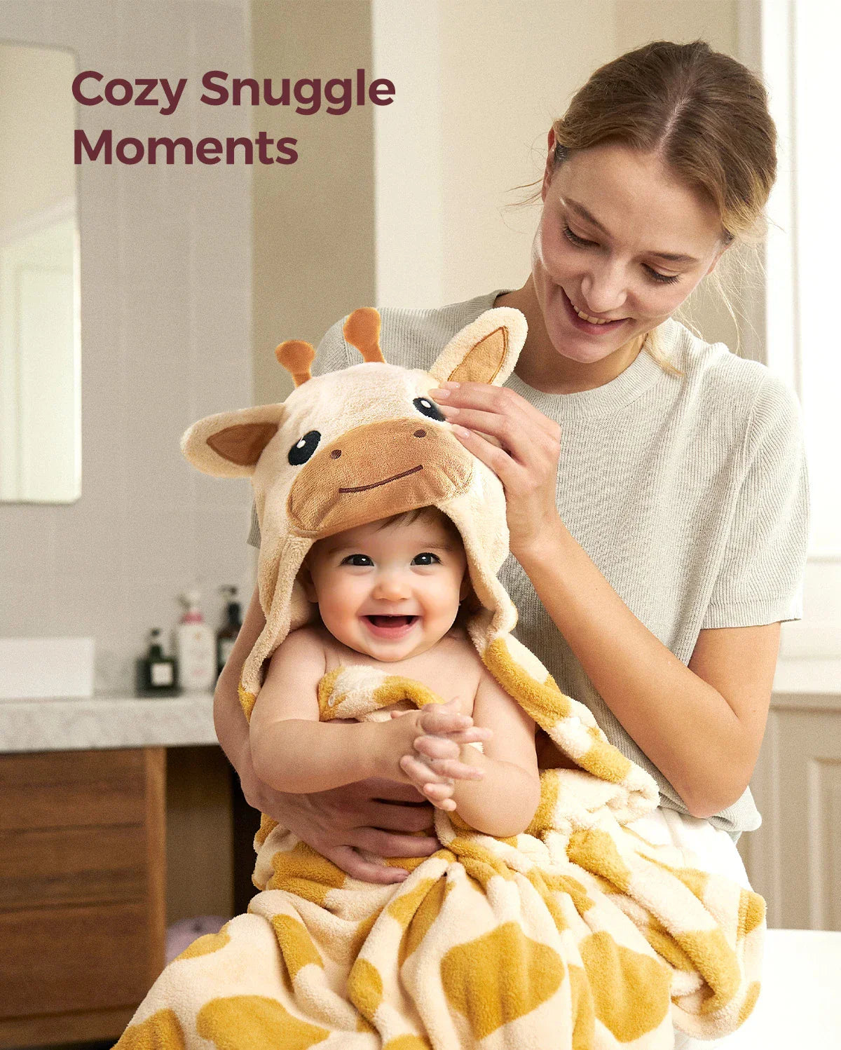 momcozy-coral-fleece-hooded-baby-towel-giraffe-and-rabbit image 6