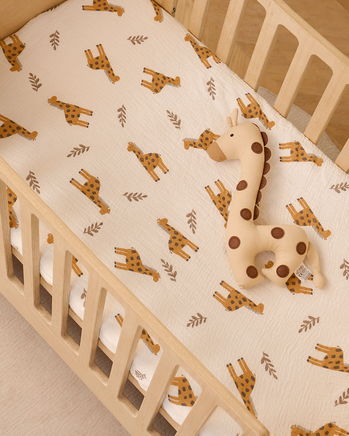momcozy-muslin-fitted-crib-sheets-2-sizes-bravery-giraffe image 5