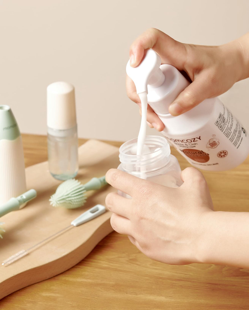 momcozy-bottle-brush-cleaning-fluid image 3