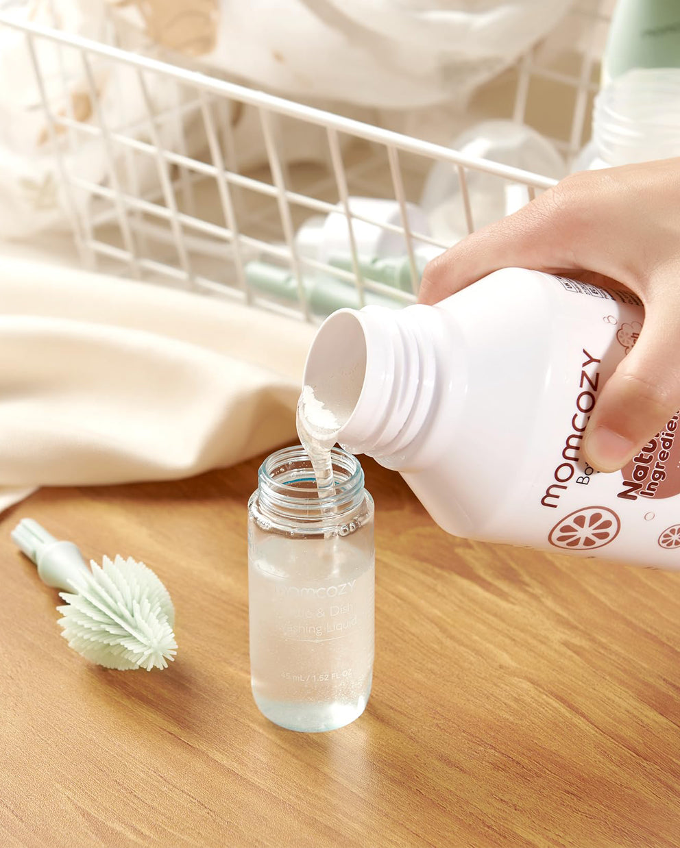 momcozy-bottle-brush-cleaning-fluid image 2