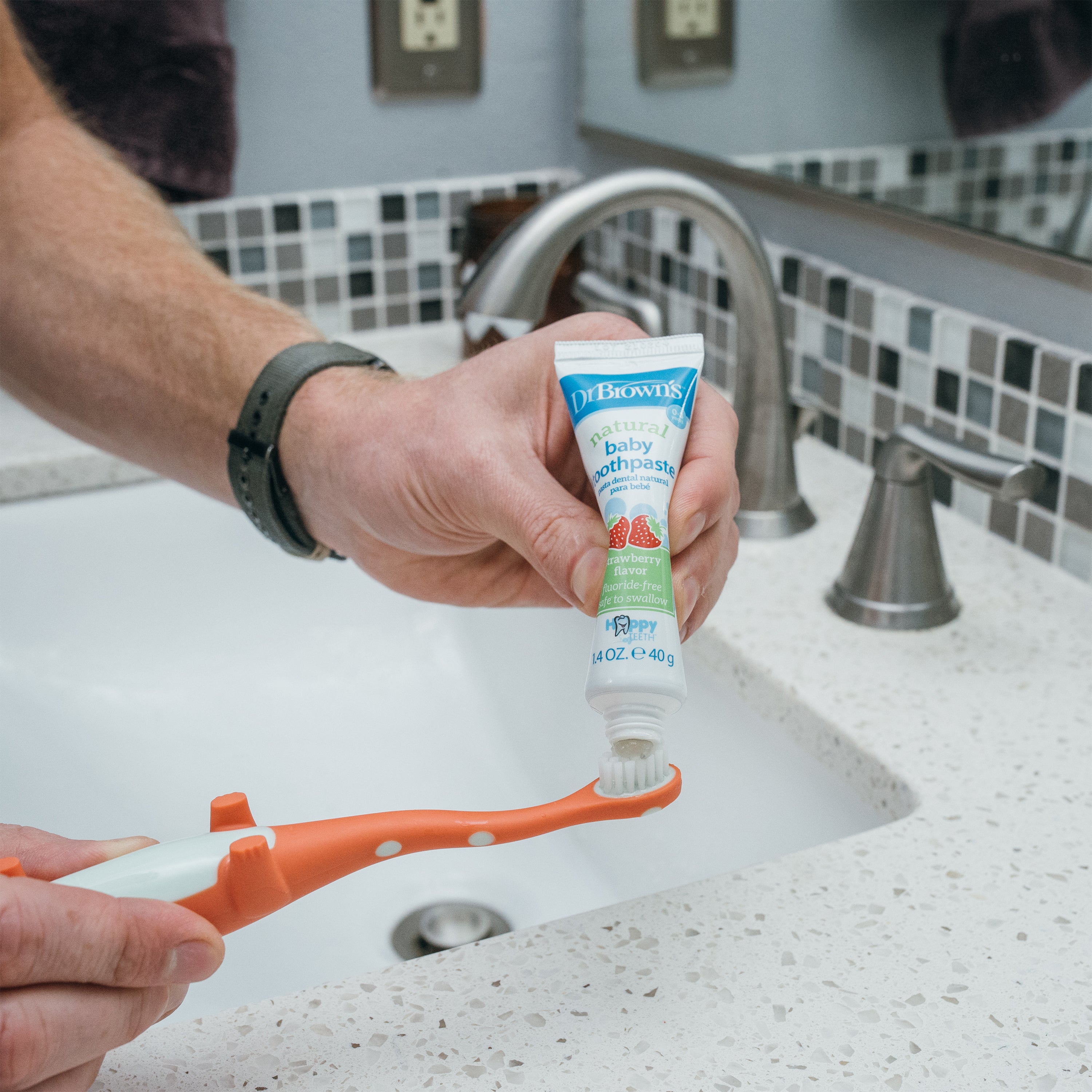 dr-brown-s-fluoride-free-baby-toothpaste-strawberry-1-4oz-40g image 3