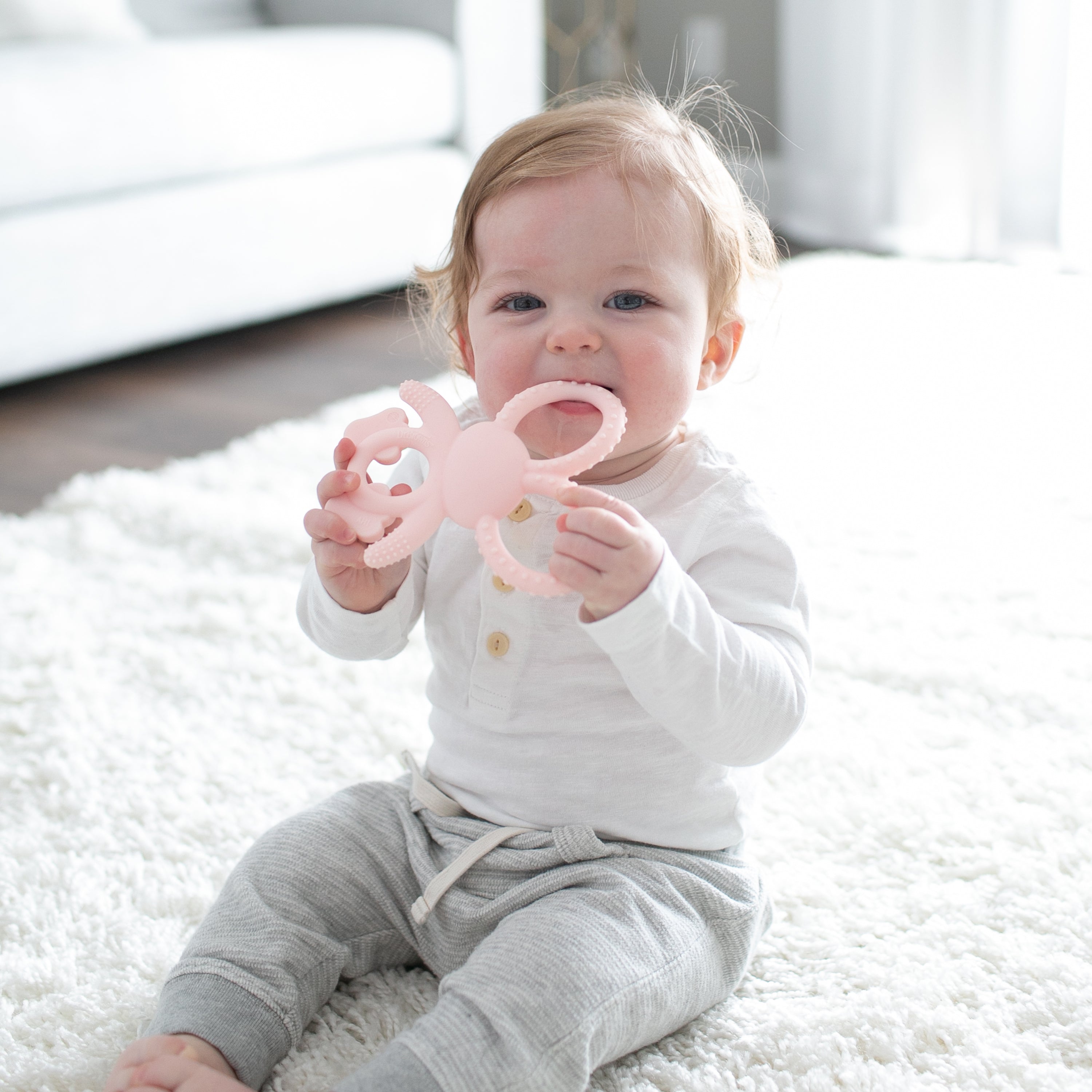 dr-brown-s-flexees-bunny-silicone-teether image 3