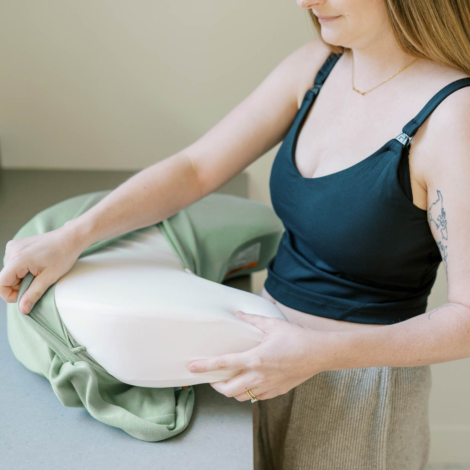 dr-brown-s-feeding-nursing-lap-support-pillow-cover image 3