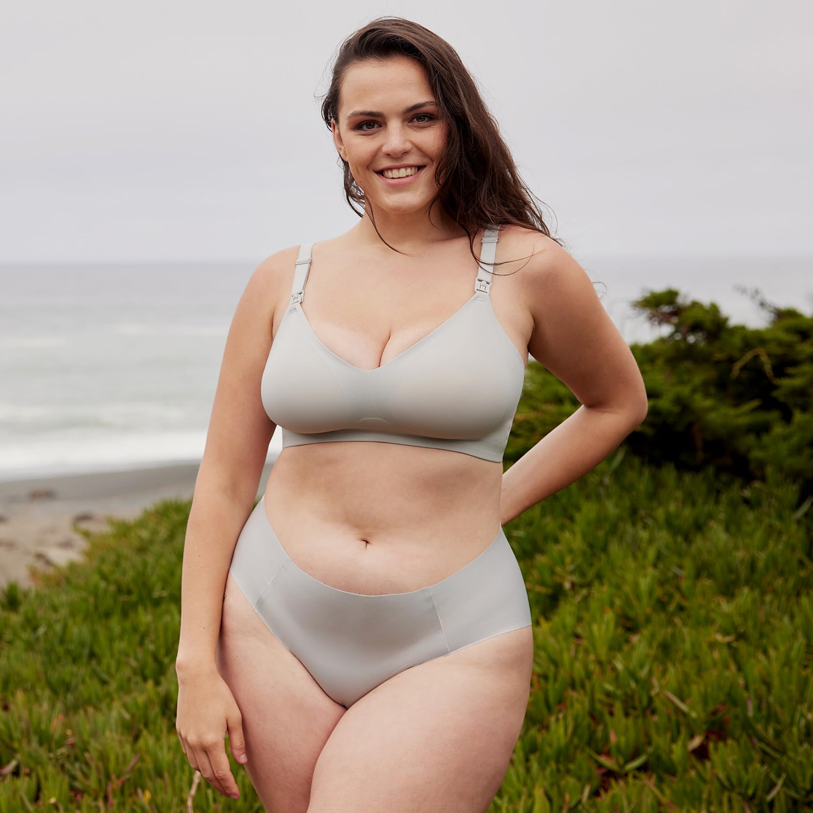 momcozy-smooth-ultra-soft-wireless-nursing-bra image 3