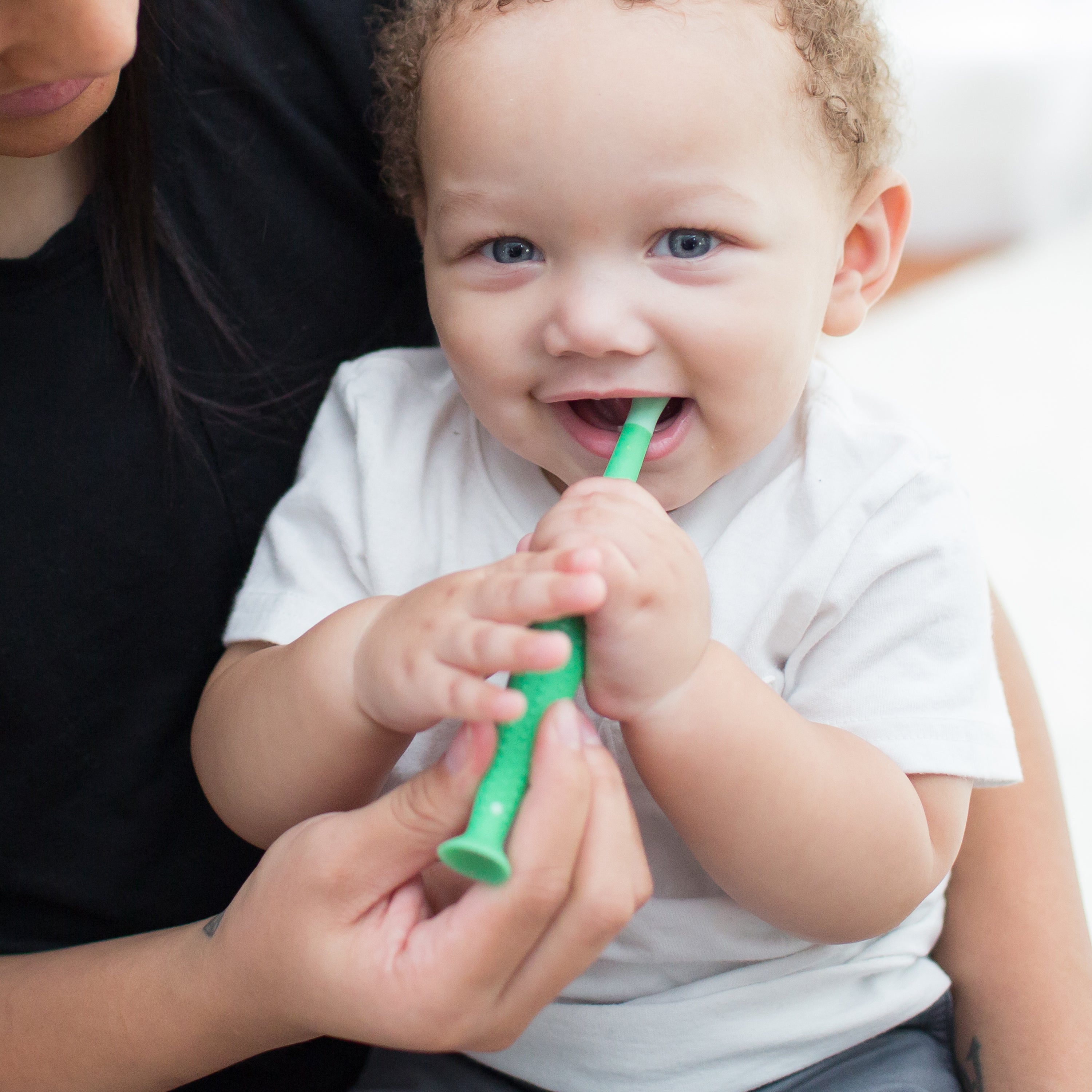 dr-brown-s-crocodile-toddler-toothbrush-soft-bristles-with-suction-cup-base image 4