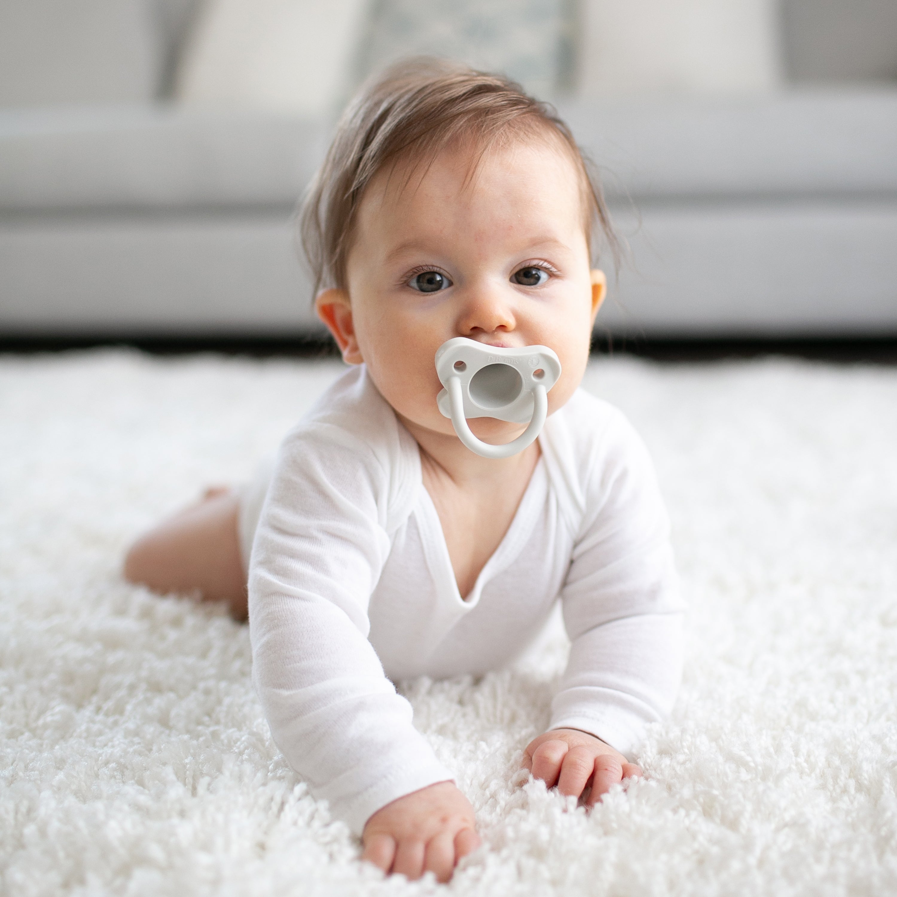 dr-brown-s-happypaci-100-silicone-one-piece-pacifier image 4